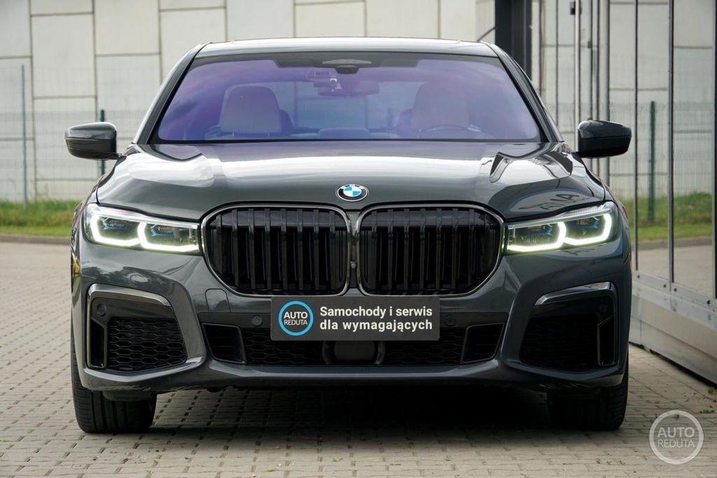 BMW 750 2019