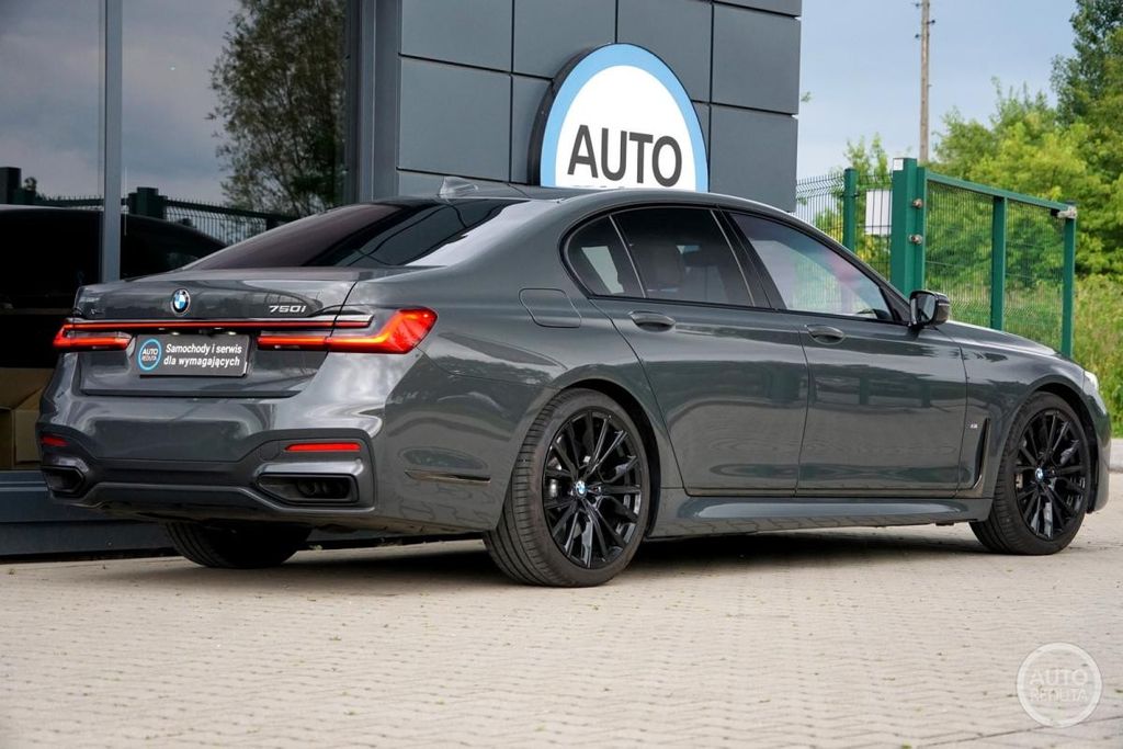 BMW 750 2019