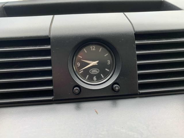 Land Rover Defender 2013