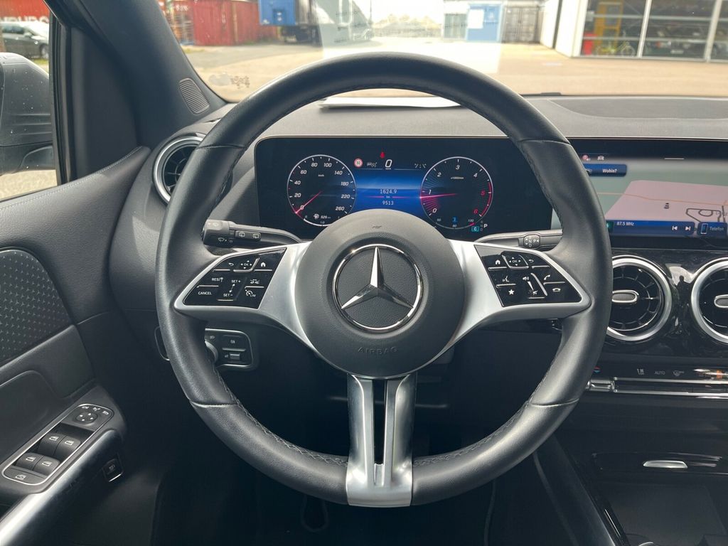 Mercedes-Benz B 200 2024