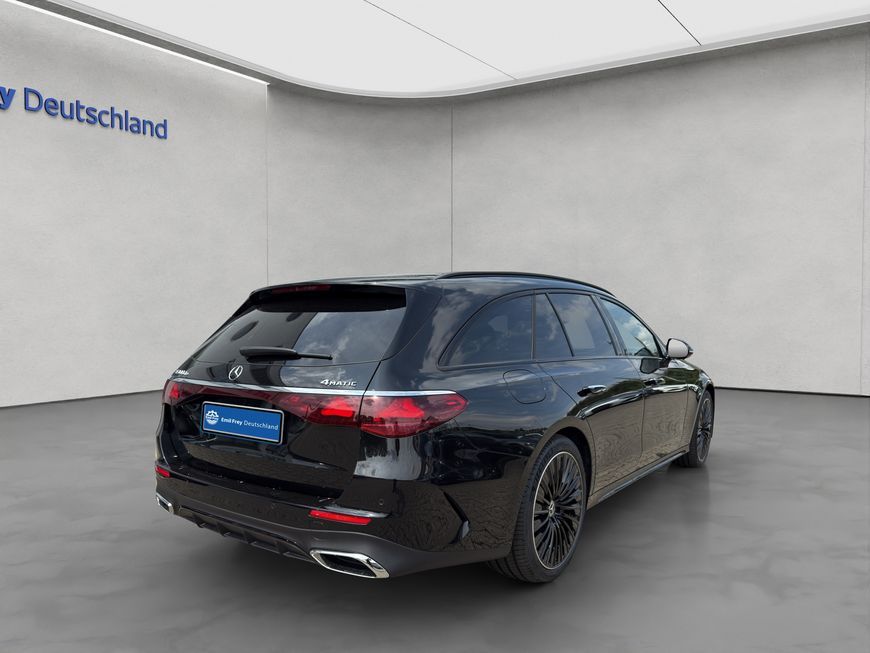 Mercedes-Benz E 300 2025