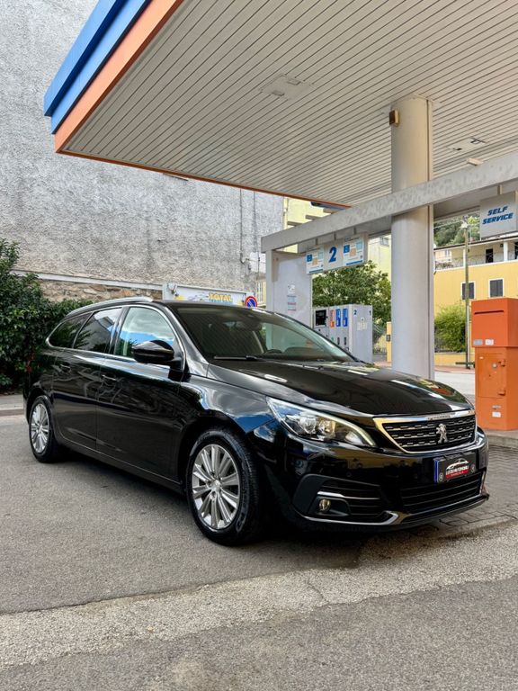 Peugeot 308 2021
