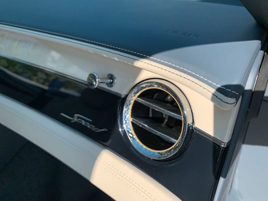 Bentley Continental GTC 2025