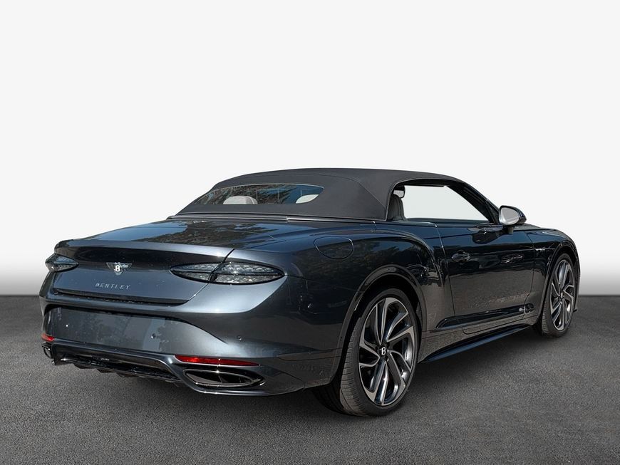 Bentley Continental GTC 2025