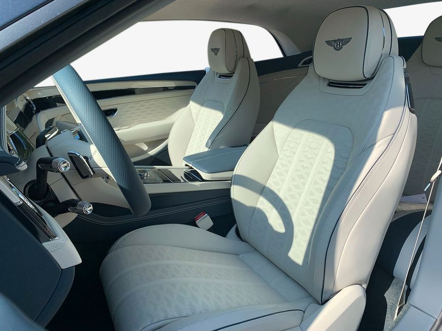 Bentley Continental GTC 2025