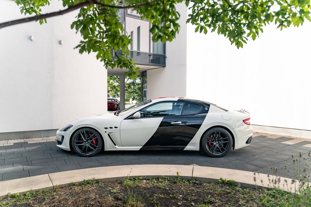 Maserati Granturismo 2011