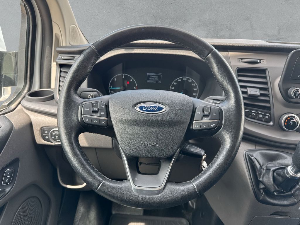 Ford Tourneo Custom 2020