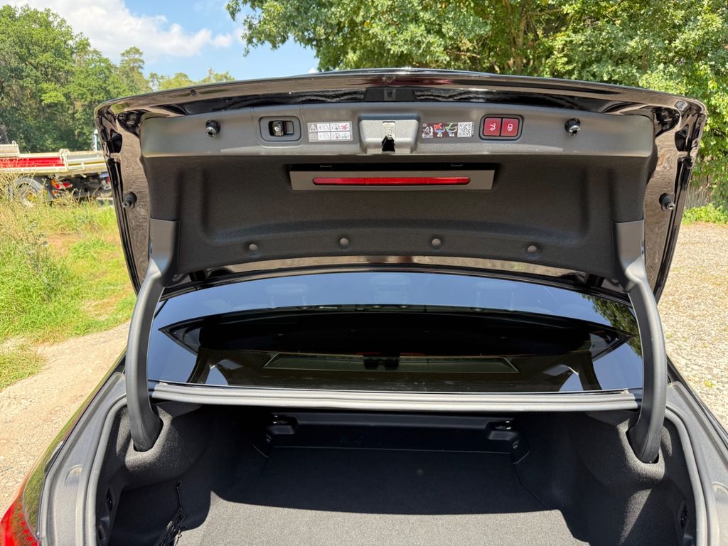 Mercedes-Benz C 300 2024