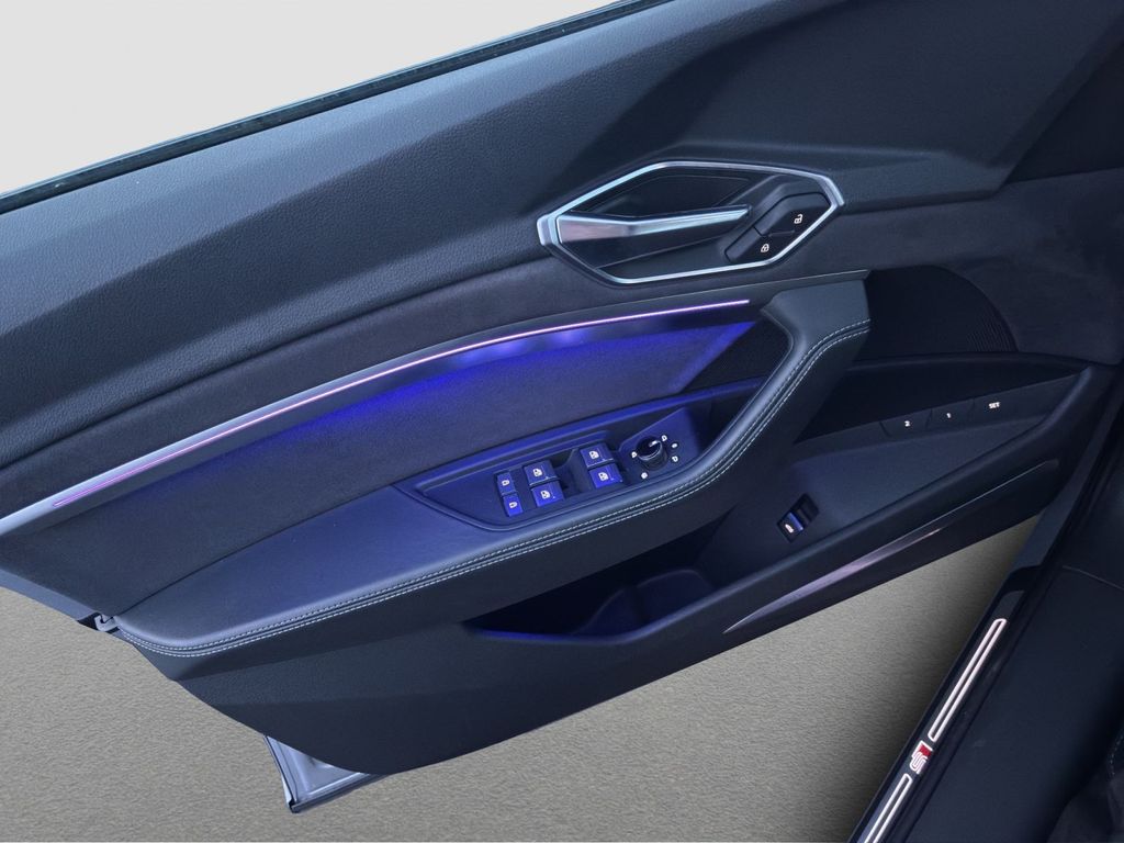 Audi e-tron 2022