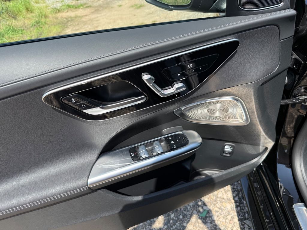 Mercedes-Benz C 300 2024