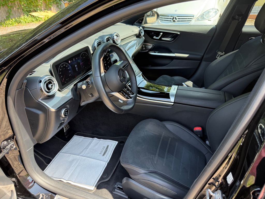 Mercedes-Benz C 300 2024