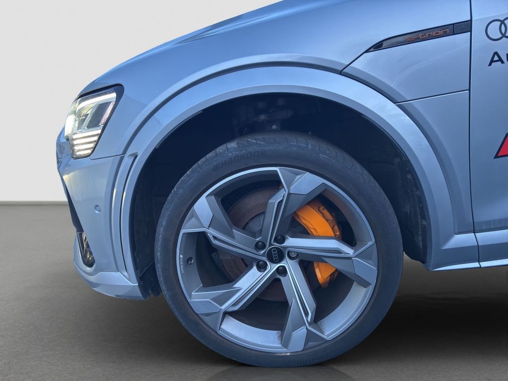 Audi e-tron 2022