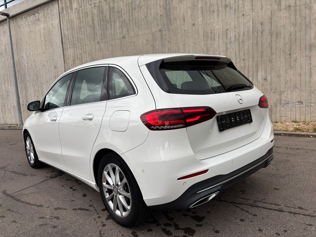 Mercedes-Benz B 180 2020