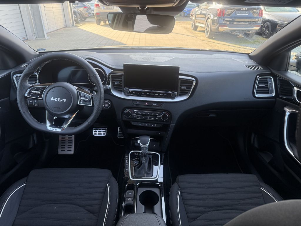 Kia pro cee'd / ProCeed 2024