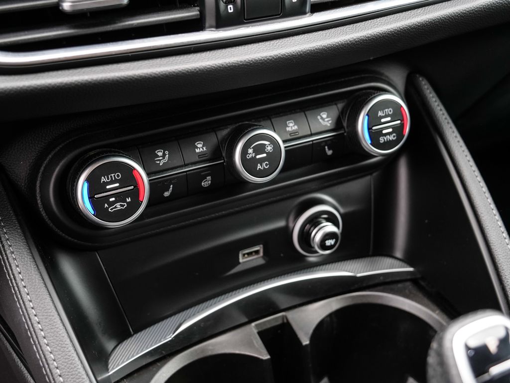 Alfa Romeo Stelvio 2024