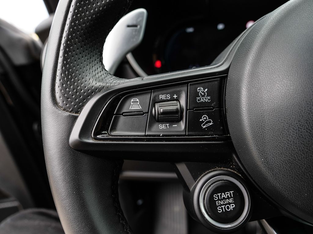 Alfa Romeo Stelvio 2024