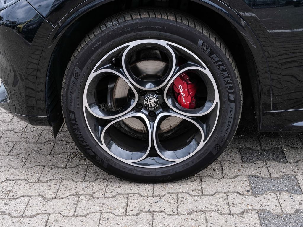 Alfa Romeo Stelvio 2024