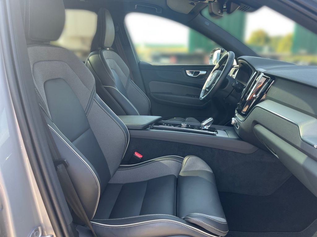 Volvo XC60 2024