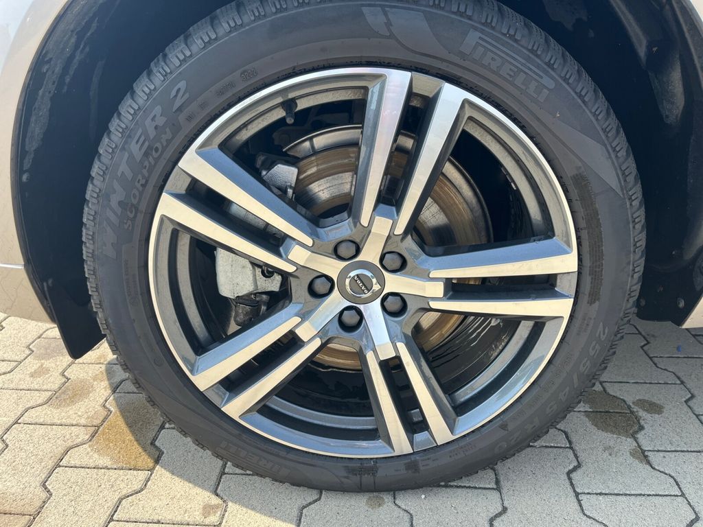 Volvo XC60 2023