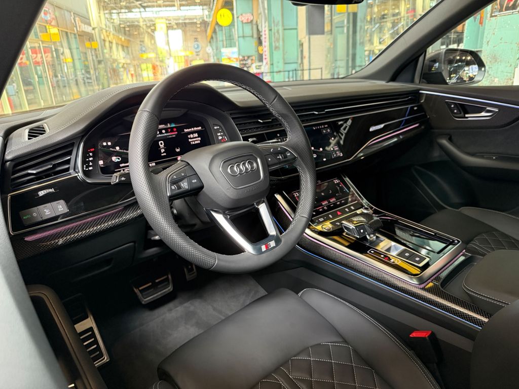 Audi SQ8 2023