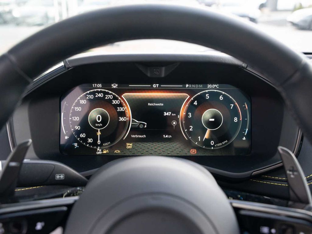 Aston Martin DBX 2024