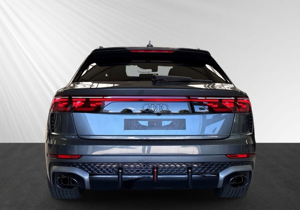 Audi RSQ8 2024