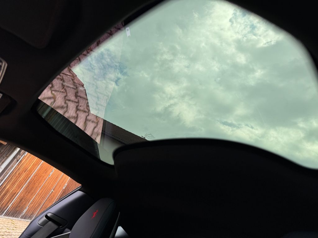 Ferrari 12Cilindri 2025