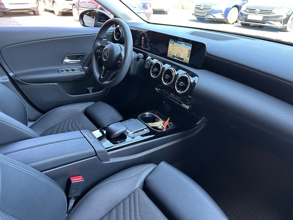 Mercedes-Benz A 180 2021