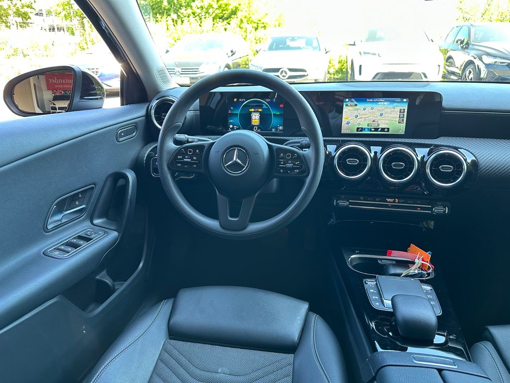 Mercedes-Benz A 180 2021