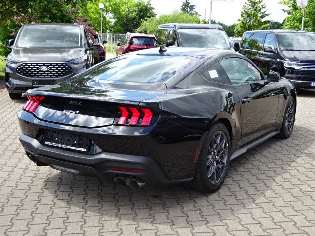 Ford Mustang 2025