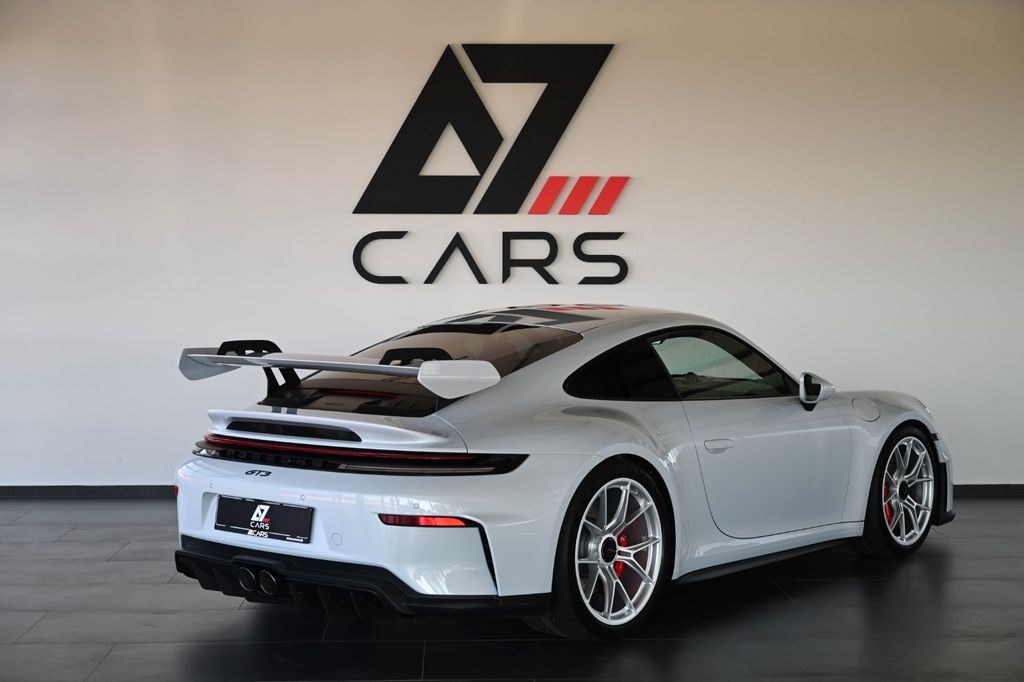 Porsche 992 2025