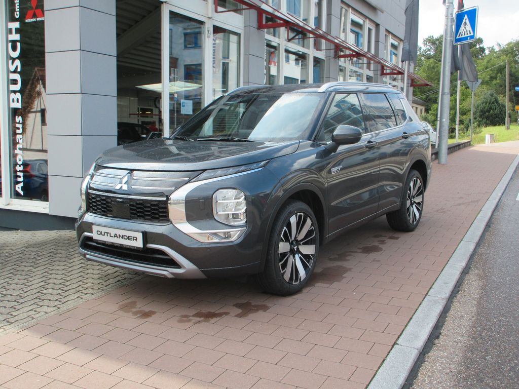 Mitsubishi Plug-in Hybrid Outlander 2025