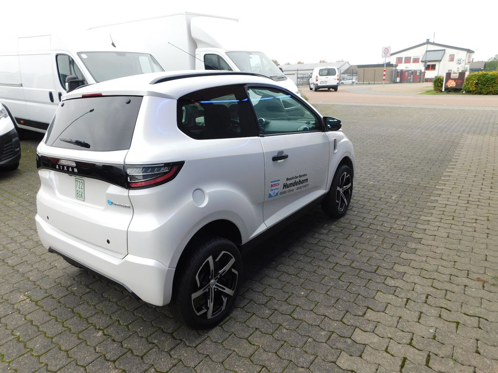 Aixam Cross