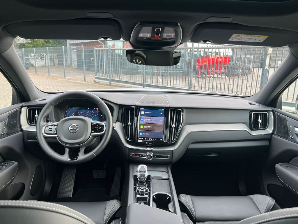 Volvo XC60 2025