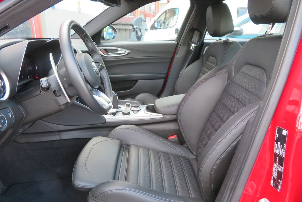 Alfa Romeo Giulia 2023