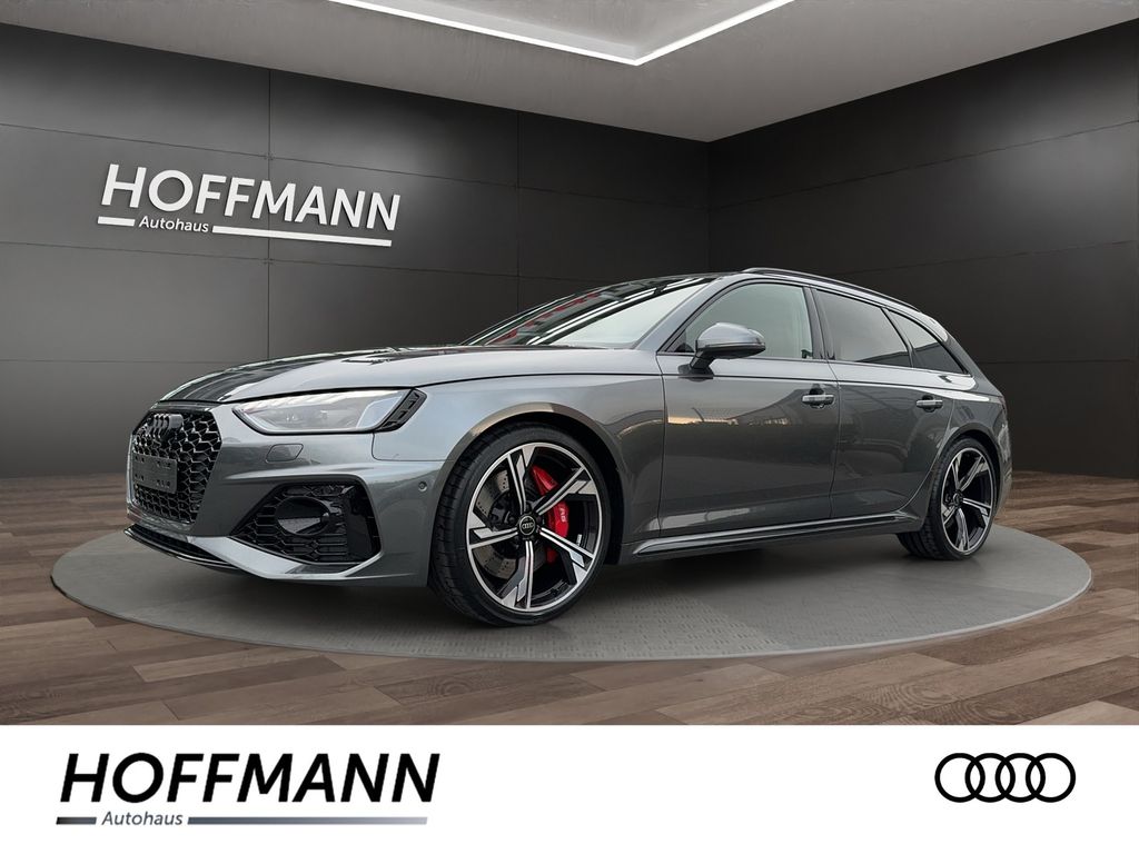 Audi RS4 2025