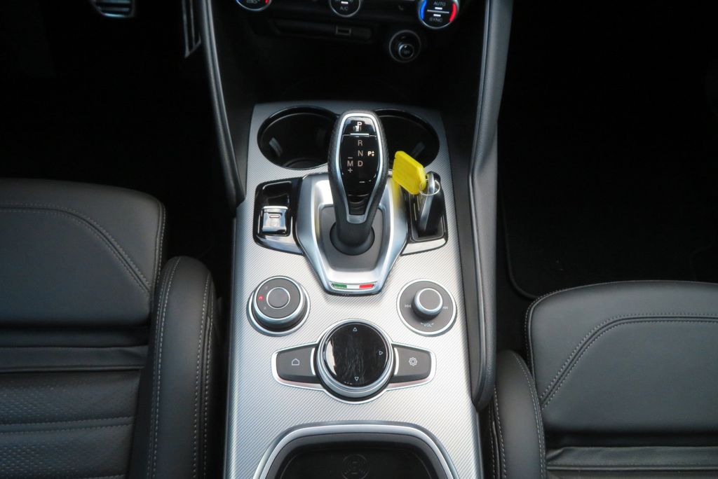 Alfa Romeo Giulia 2023