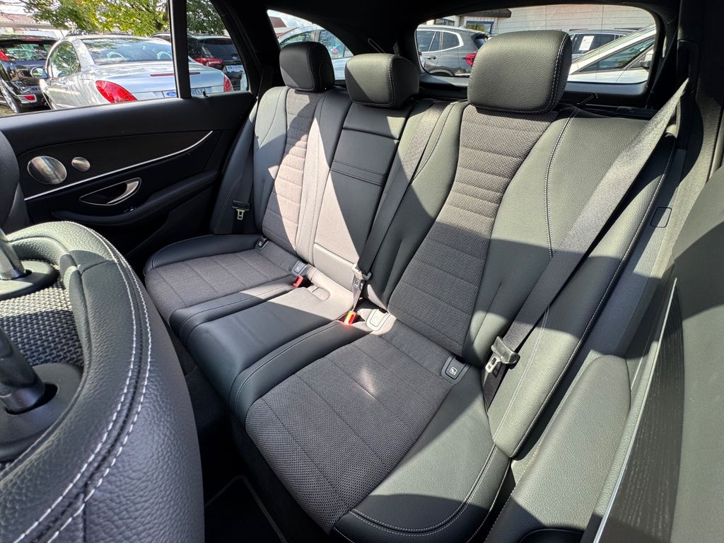 Mercedes-Benz E 300 2021