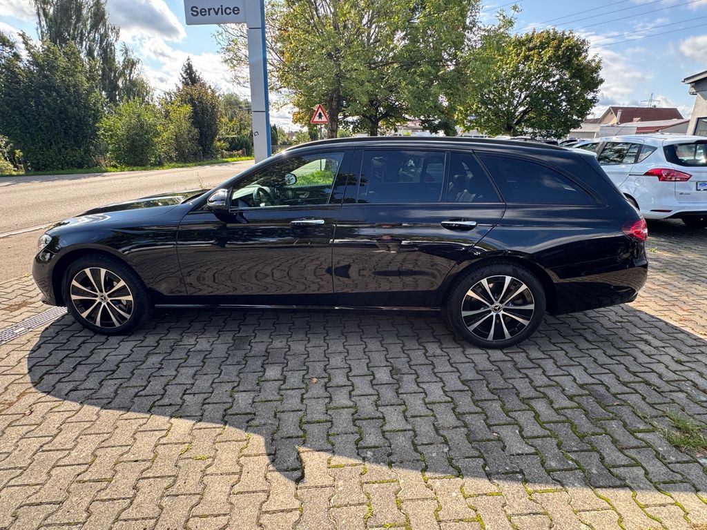 Mercedes-Benz E 300 2021