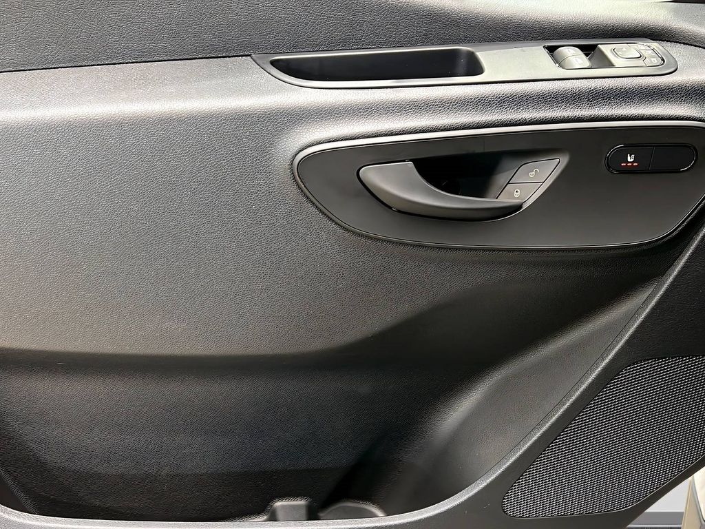 Mercedes-Benz Sprinter 2025