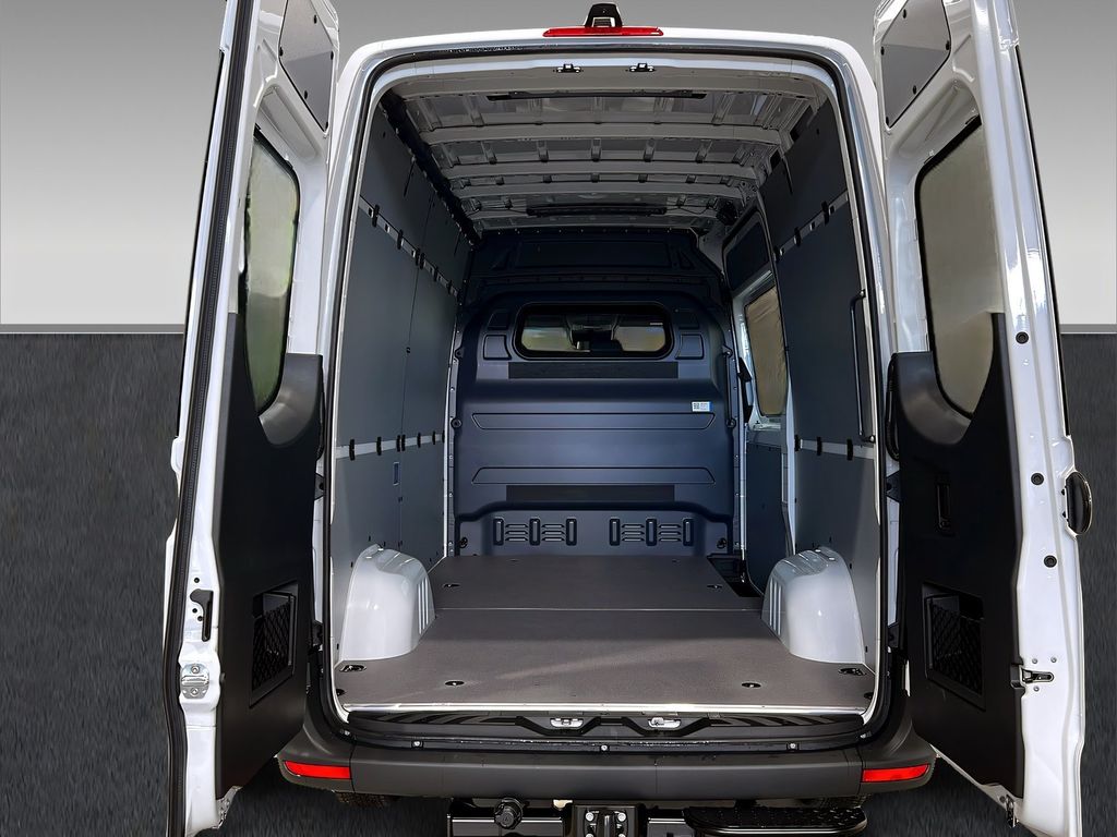 Mercedes-Benz Sprinter 2025