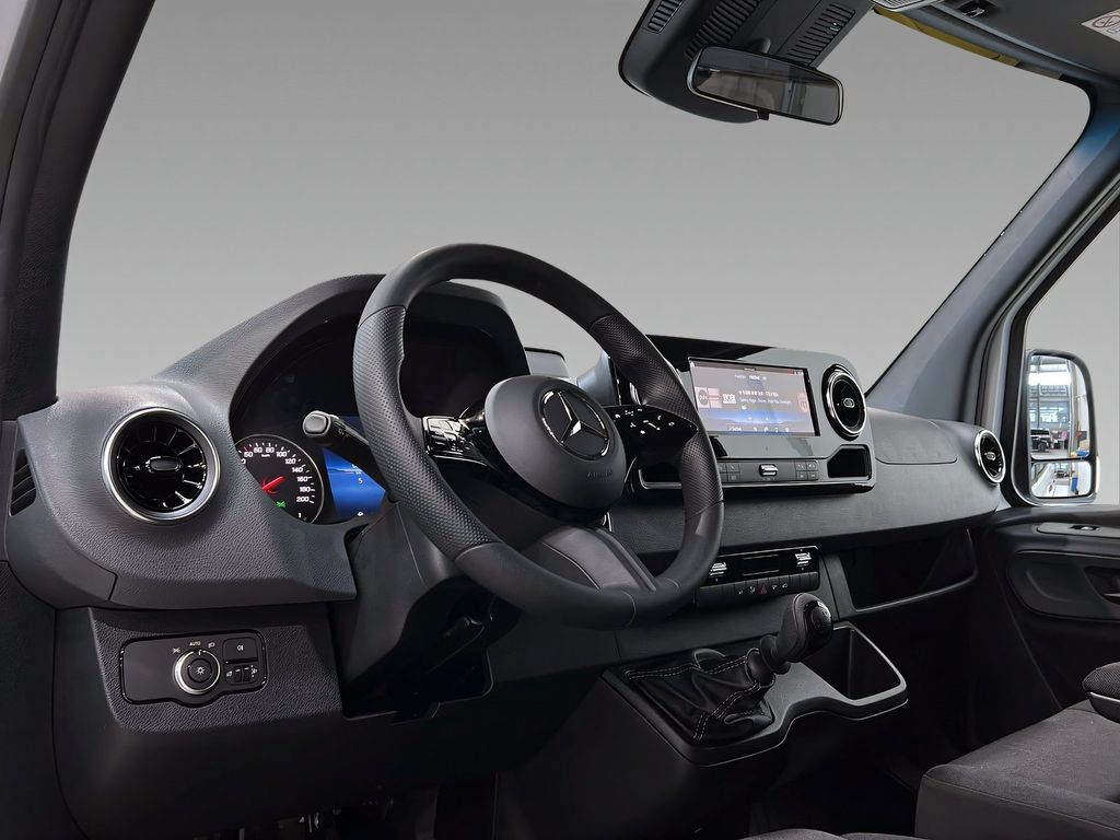 Mercedes-Benz Sprinter 2025