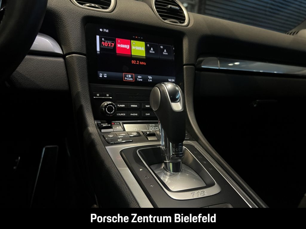 Porsche Boxster 2024