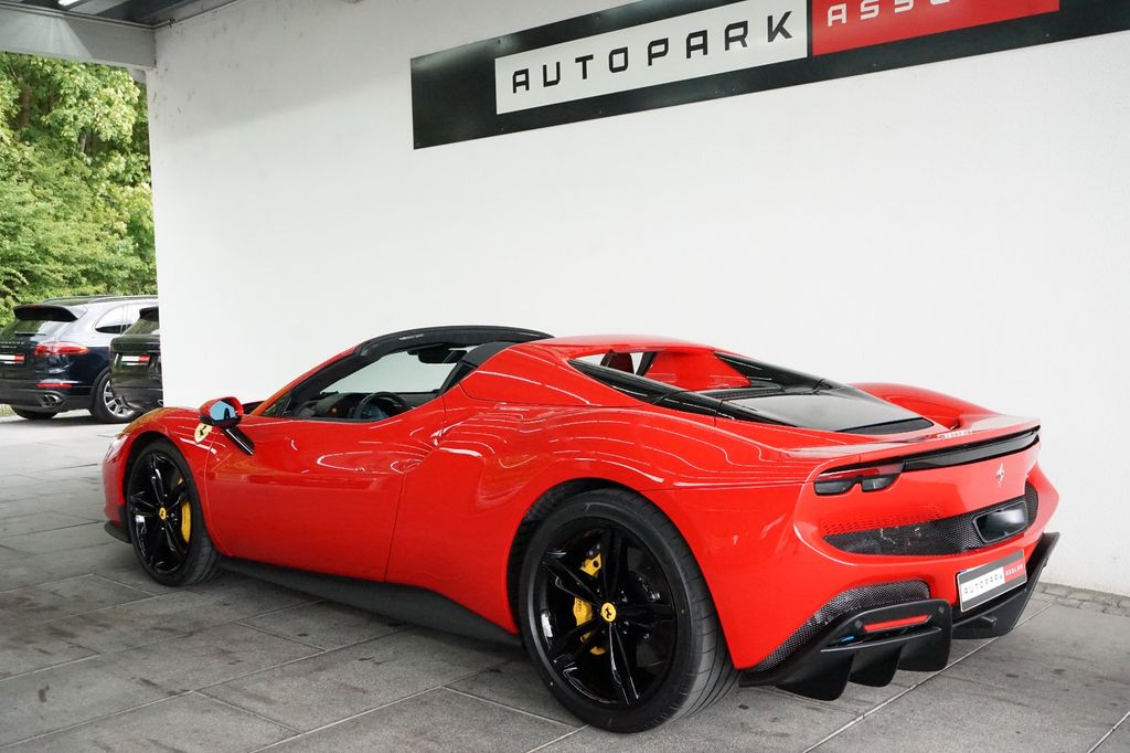 Ferrari 296 GTS 2025