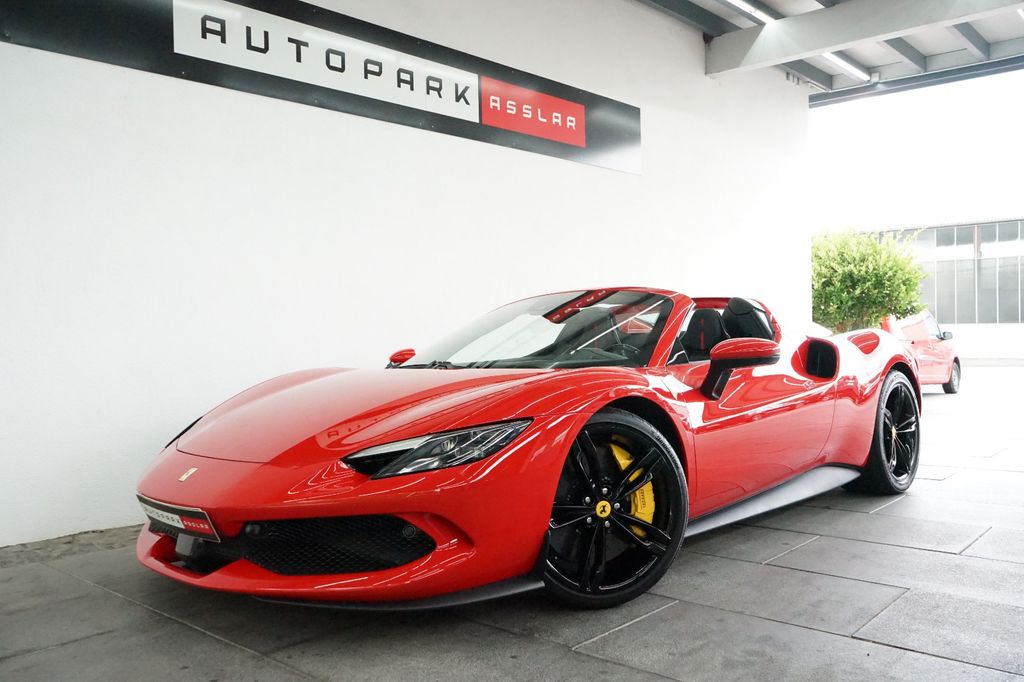 Ferrari 296 GTS 2025