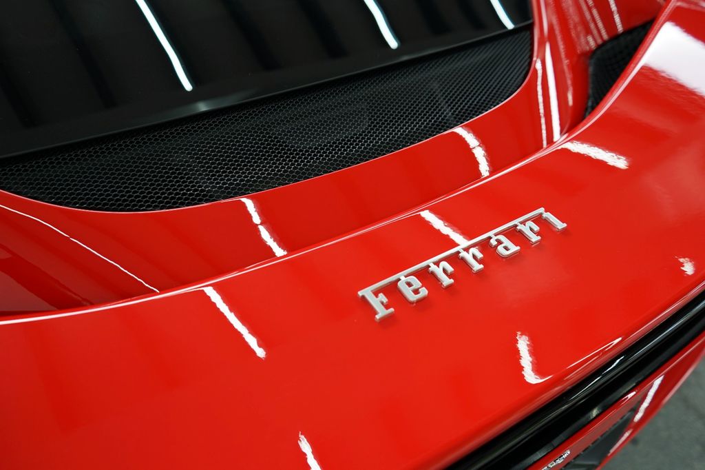 Ferrari 296 GTS 2025