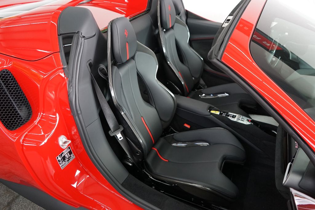 Ferrari 296 GTS 2025