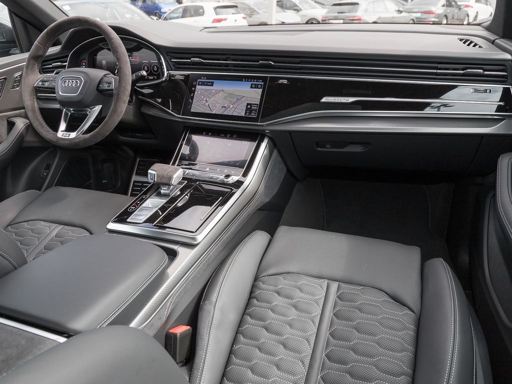 Audi RSQ8 2024