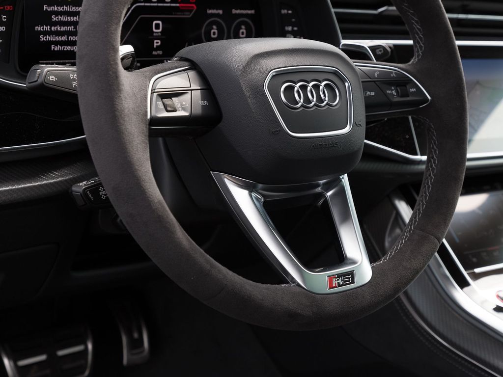 Audi RSQ8 2024