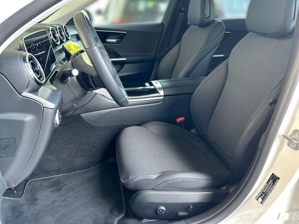 Mercedes-Benz C 220 2024